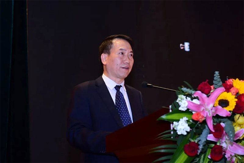 陳鐘耕出席云南液態(tài)金屬產(chǎn)業(yè)創(chuàng)新研究院啟動儀式