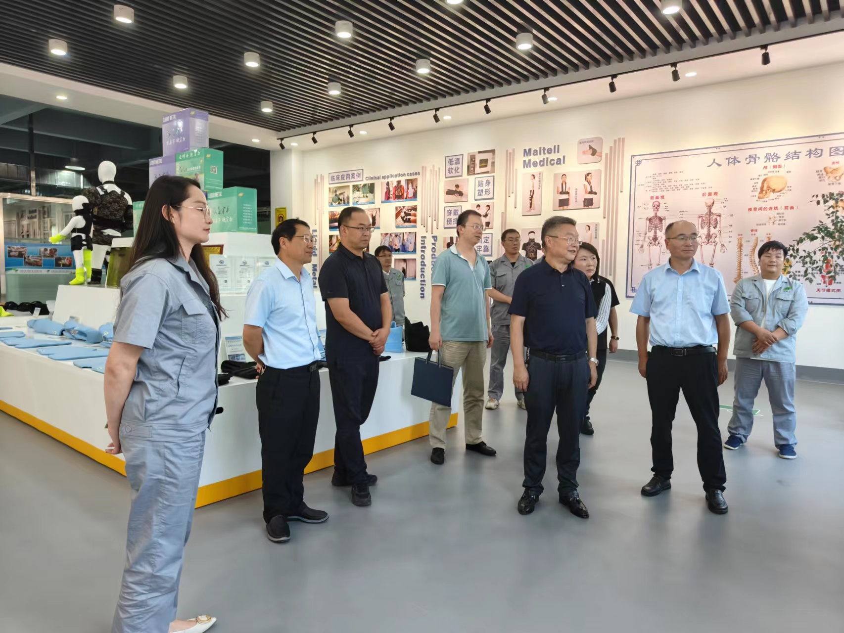 云南省醫(yī)療器械檢驗(yàn)研究院到云南邁特力醫(yī)療公司調(diào)研